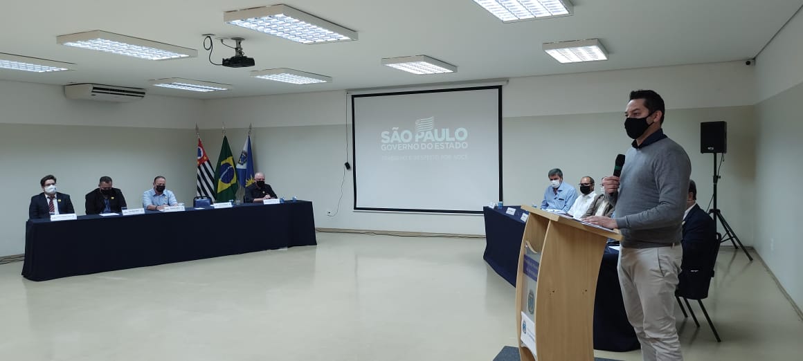 Foto 2 de 7 — Audiência debate Agrupamento Urbano Central